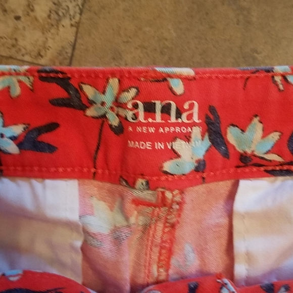 A.N.A ladies twill shorts - Picture 2 of 5